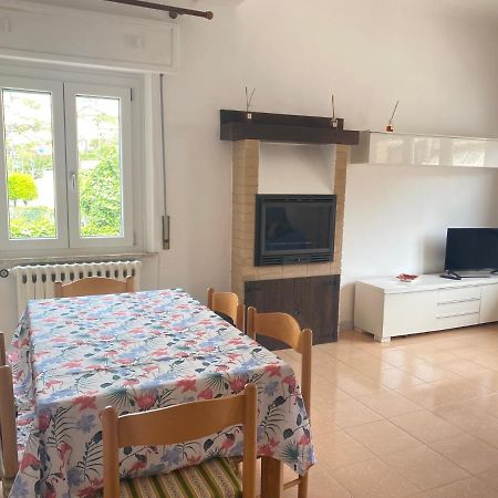 Numana Centro A 500 Mt Mare, Trilocale Con 2 Camere A Letti Piani, 1 Posto Auto Exterior foto